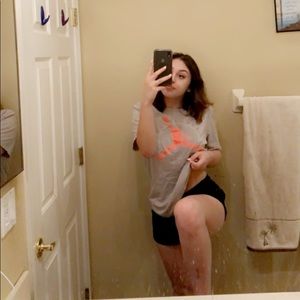 Meet your Posher, Reana